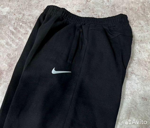 Спортивные костюмы Nike