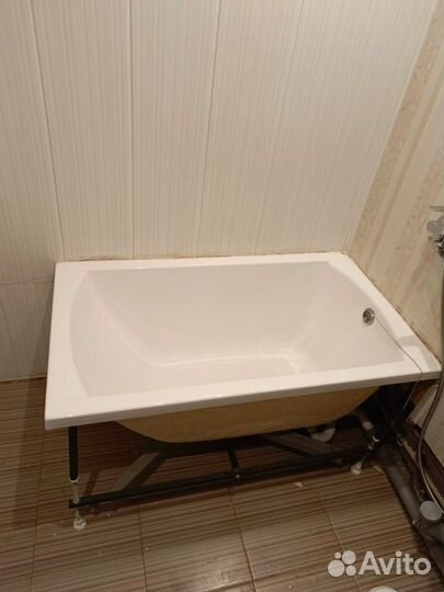 Ванна акриловая 120х70
