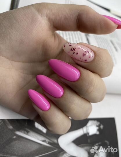Маникюр педикюр