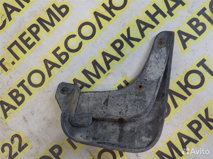 Брызговик передний левый Hyundai Getz 2002-2011