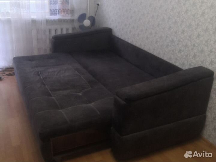 Большой диван