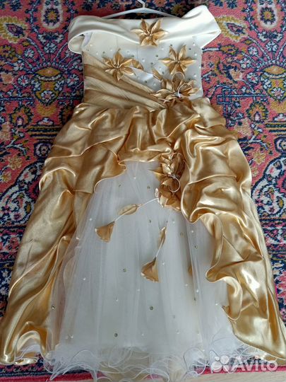 Продам платье
