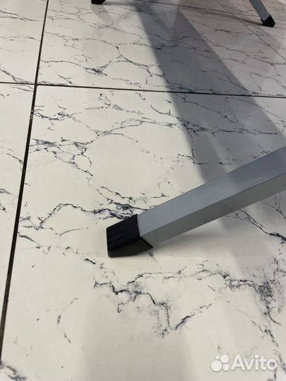 Прочная раскладушка туристическая. Не алюминиевая