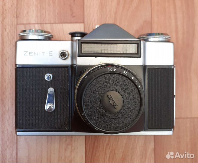 Плёночный фотоаппарат zenit-E