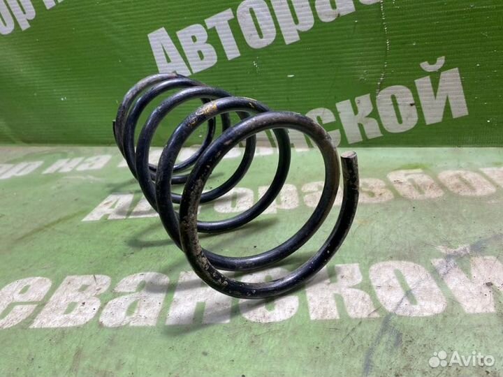 Пружина подвески задняя Nissan Bluebird U13 SR18DE