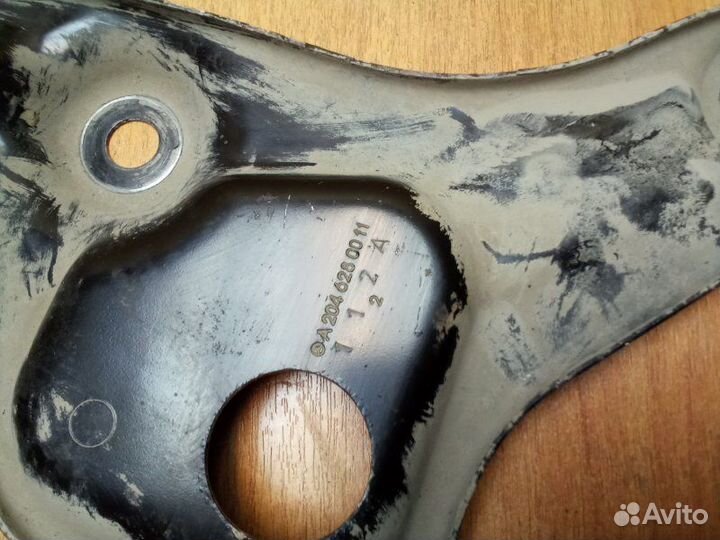 Кронштейн рулевой рейки Mercedes E-Class C207