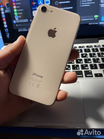 iPhone 8, 64 ГБ