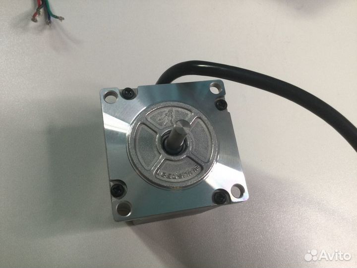 Двигатели Leadshine 57см13 + Драйвер M542C