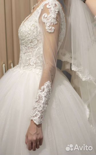 Свадебное платье