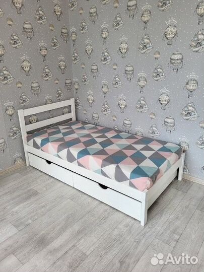 Детская кровать из массива березы