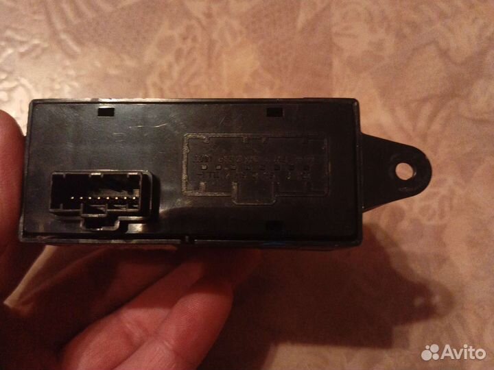 937662T000VA выключатель стояночного тормоза