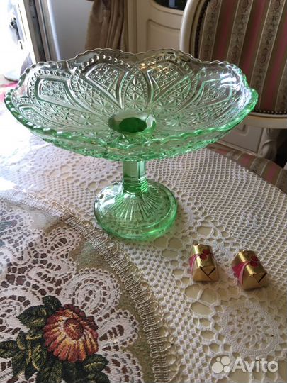 Фруктовницы зеленое стекло
