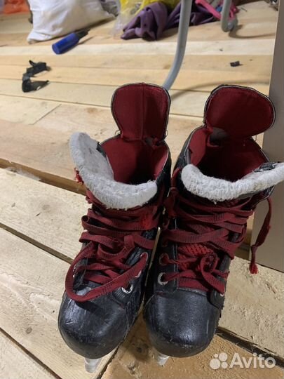 Хоккейные коньки bauer