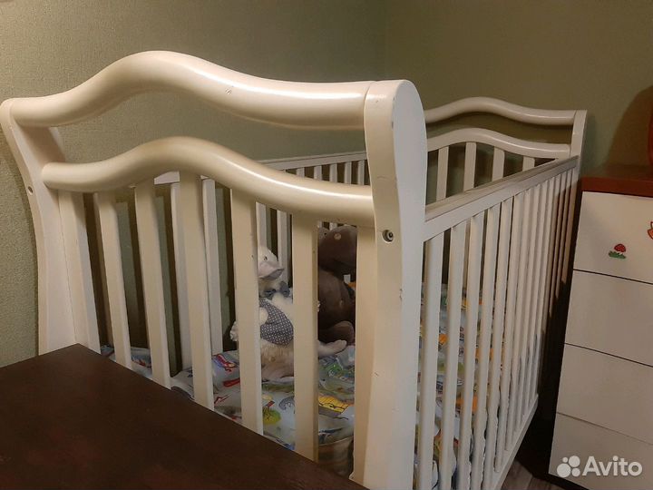 Кроватка Giovanni Magico (с маятником)