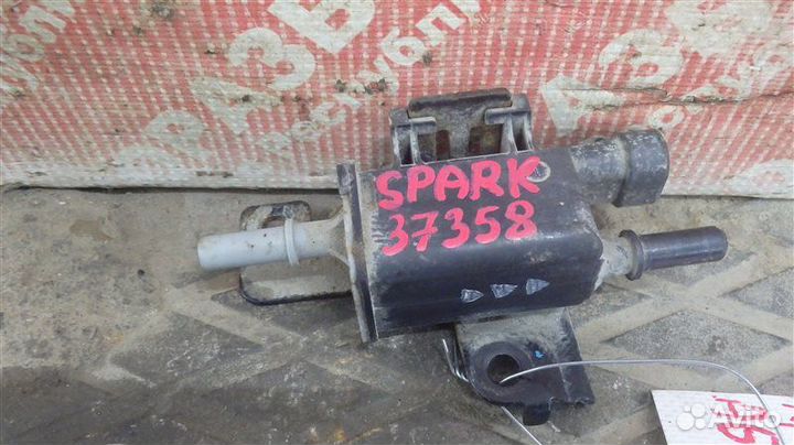Клапан адсорбера Chevrolet Spark M300 B10D1 2012