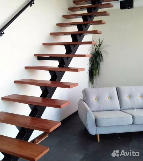 Лестница металлическая для дома и дачи