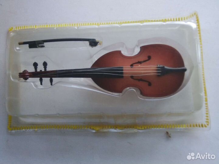 Коллекция мини моделей музыкальных инструментов