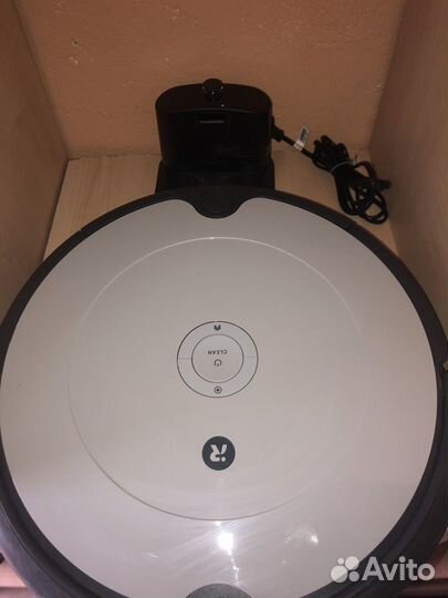 Робот пылесос irobot roomba 698