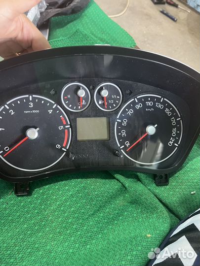 Приборная панель