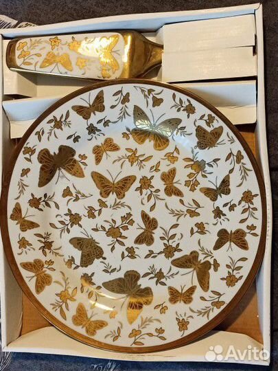 Тортовница с лопатой