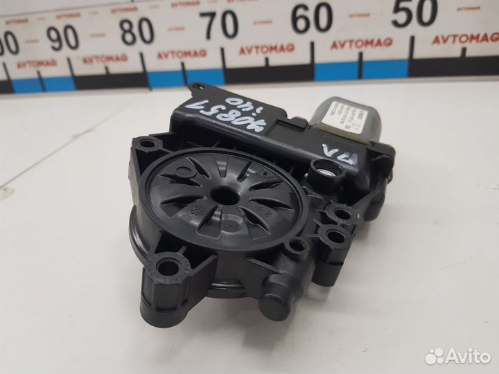 Моторчик стеклоподъемника передний левый