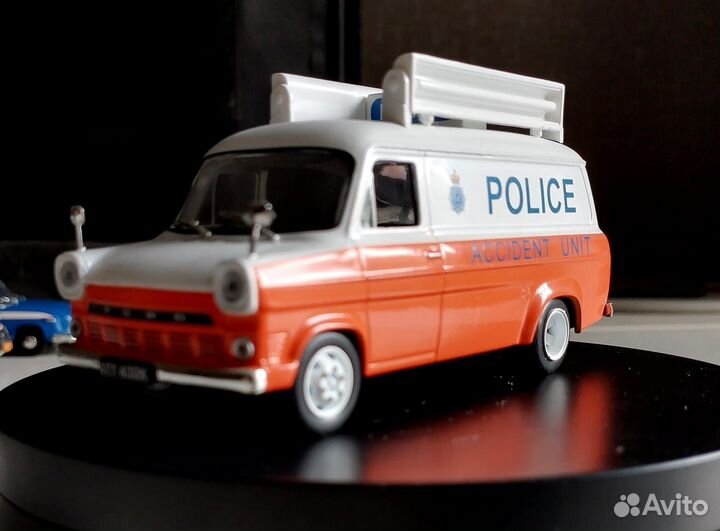 Автомобиль Ford Transit Mk1 1/43