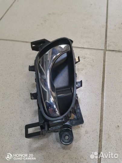 Ручка двери внутренняя передняя правая Nissan