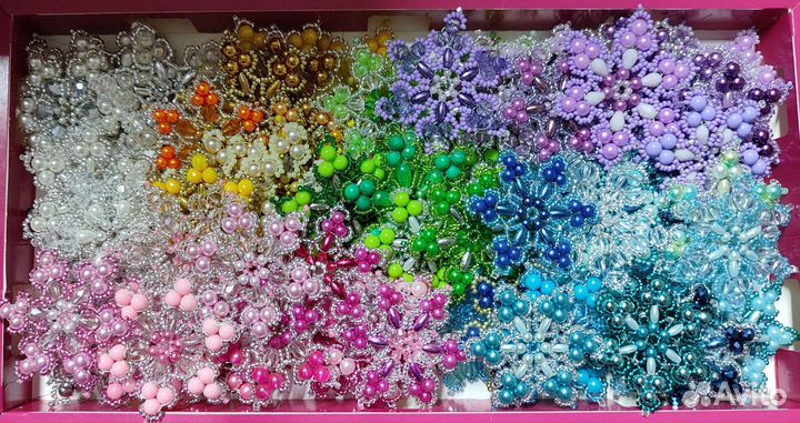 Снежинки из бисера