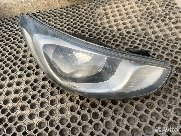 Фара на hyundai solaris