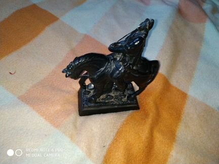 Антикварные статуэтки и другое