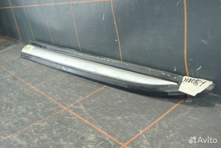 Накладка двери левой - Mitsubishi Outlander 3