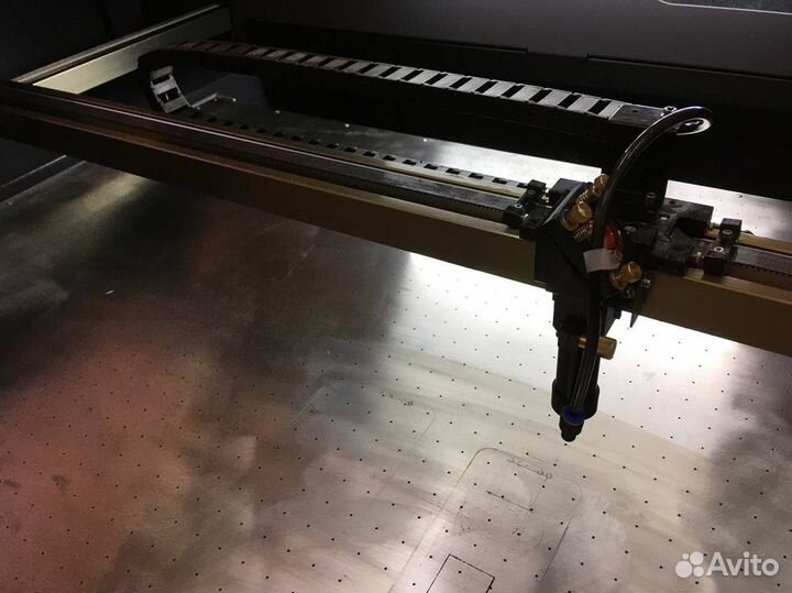 Станок лазерной резки TauLaser поле 1000х700 мм