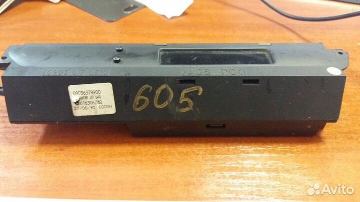 Дисплей компьютера Peugeot 206 1.4 2000