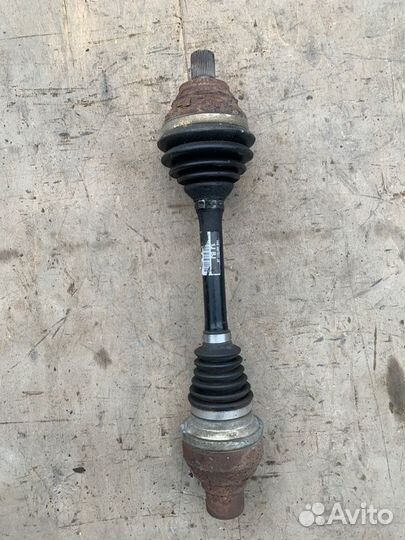 Привод передний левый Volkswagen Golf 5 1.4 CAX