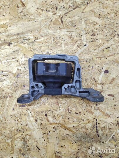 Правая подушка двигателя Ford focus 2 C-max 1.8