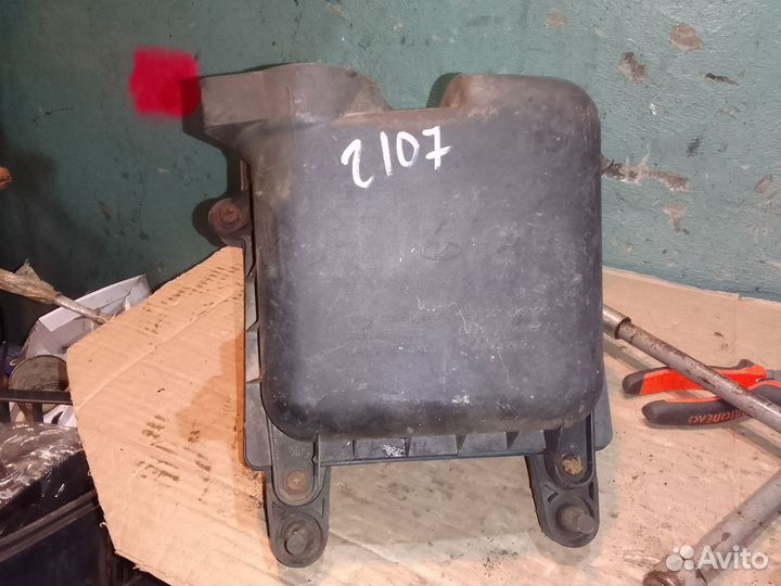 Корпус воздушного фильтра Ваз 2107 инжектор