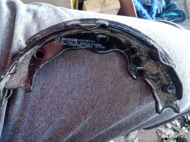 Колодки стояночного тормоза subaru