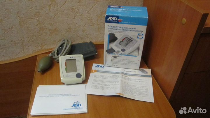 Тонометр-бренд-AND-Япония-полу-автомат-не рабочий