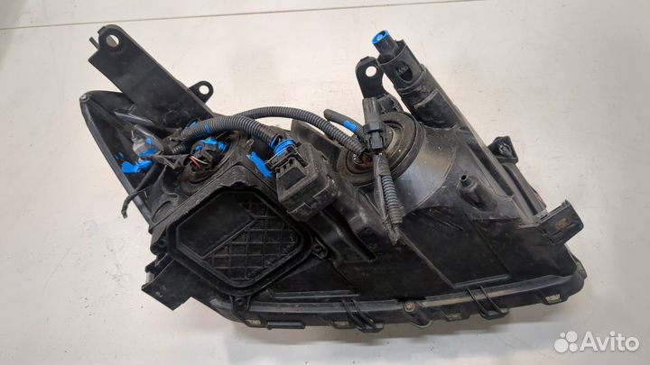 Фара (передняя) Toyota RAV 4, 2010