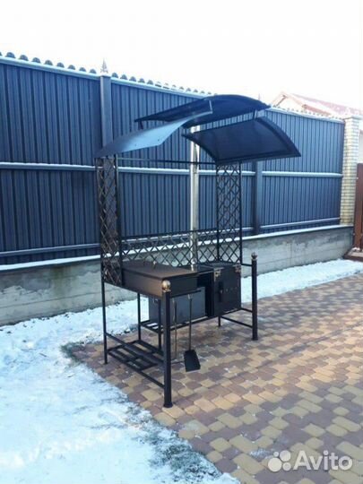 Дачный мангал с печкой и крышей