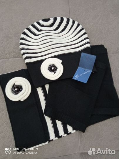 Комплект шапка и шарф женские новые