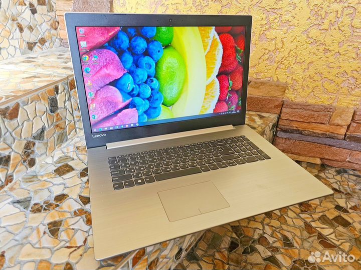 Огромный Lenovo/17.3