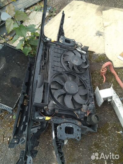 Панель передняя (телевизор) Audi A3 2005