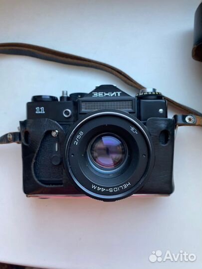 Плёночный фотоаппарат Zenit 11