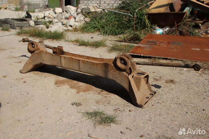 Подрамник задний на Хендай Соната EF