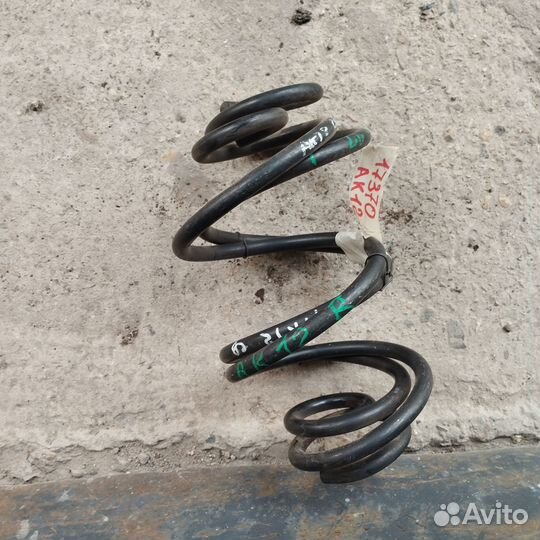 Пружина задняя Nissan March AK12 CR12DE