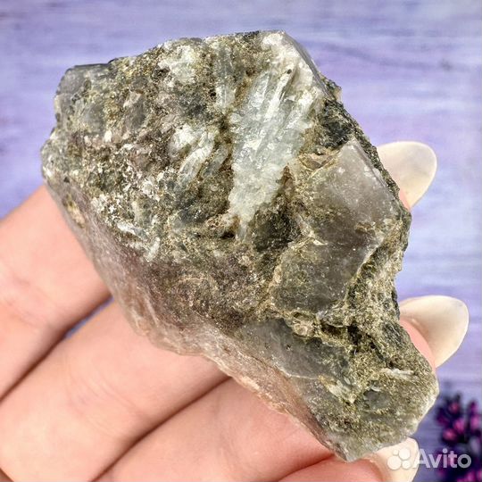 Турмалин полихромный, кварц