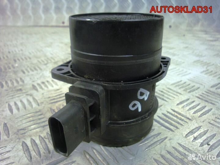 Расходомер воздуха VW Passat B6 03G906461C
