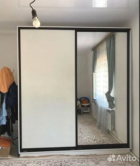 Шкаф на заказ современный