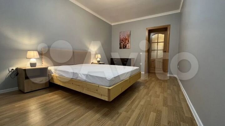 2-к. квартира, 74 м², 6/8 эт.